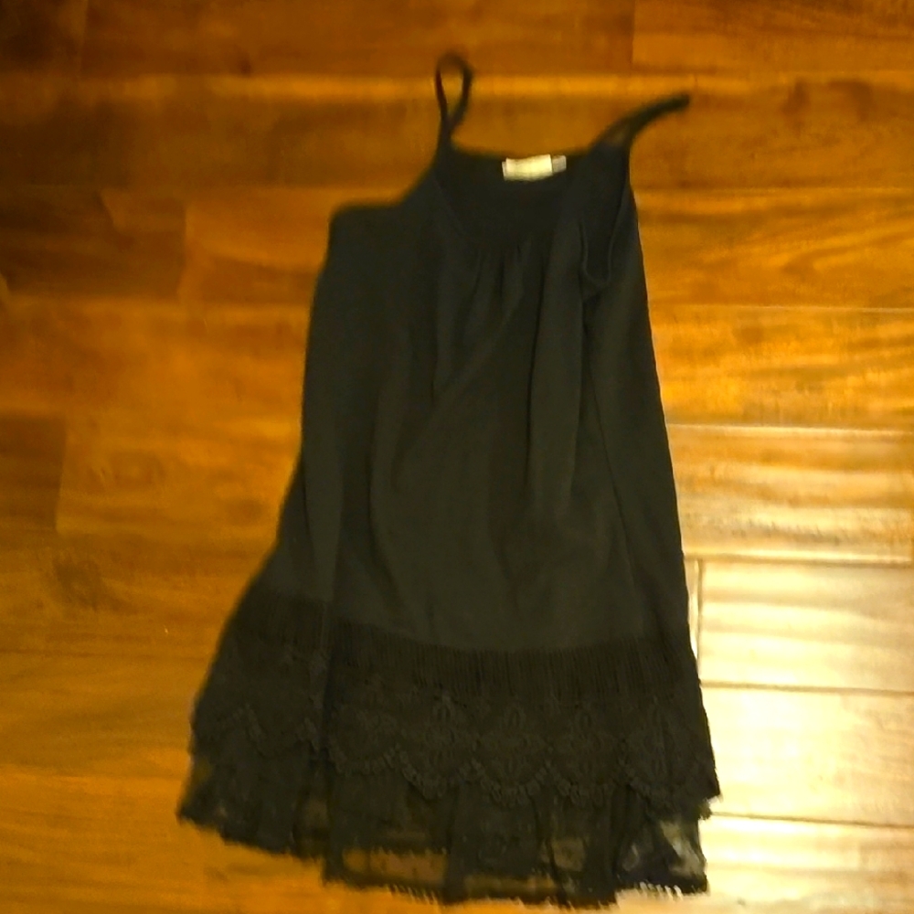 Casual Black Dress With Ruffle